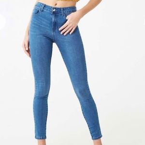 FOREVER 21 DENIM BLUE JEANS